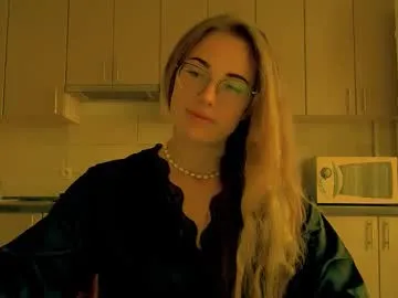 luxie_queen — I`m new here) be pleasent, please) #bigboobs #natural #shy #student [994 tokens remaining]