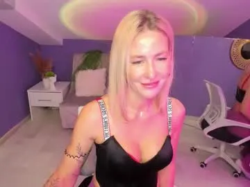 madammilly — slowly air kiss #new #skinny #shy #milf #mature [24 tokens remaining]