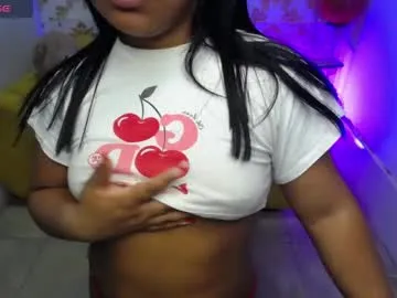 maddisson_m — Flash tits  [29 tokens left] #lovense #natural #feet #latina #bigboobs