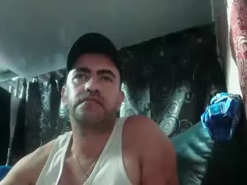 maik198021 — cum /200 [200 tokens remaining] #macho # latino #lechero #piernon #culon..