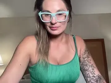 mandyrheaa —  FIRST DAY HERE  #new #bigass #mommy #MILF #bigtits -- Current Goal: top off! 