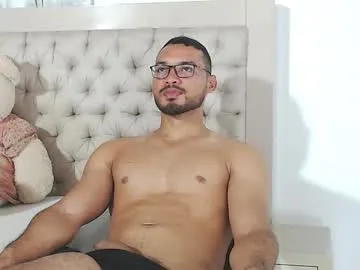 marcusblade__ — I will play with my dildo + show cum [1500 tokens remaining] #muscle #cum #bigcock #cute #latino