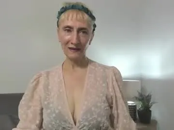 margaretmature — GOAL: Drive Me Crazy [699 tokens remaining] Welcome To My Room Lovense Tip Goals