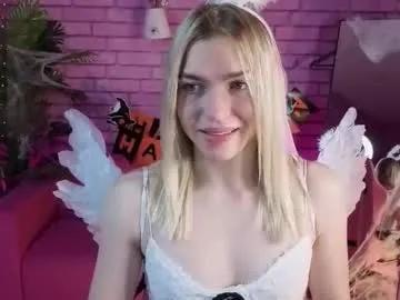 margo_robbbie — GOAL: Show panties [40 tokens remaining] Welcome, let's get acquainted, I'm a new model #new #lovense #18 #shy #blonde