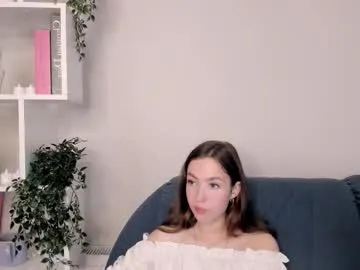 marileenevius — hey im evelin^^ its my 2 day   goal: stand up   #shy #brunette #feet #young #new [0 tokens remaining]