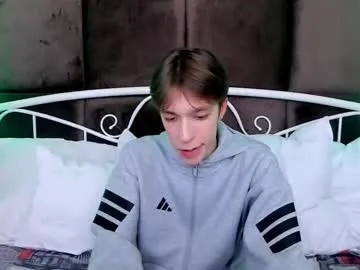 mark_branston — GOAL: Remove the sweater 3min [25 tokens remaining] Welcome to my room! #feet #young #19 #teen #new