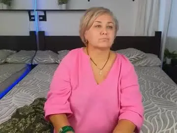 marta_wils — #hotmilf #hotmom #new #footfetish #domi