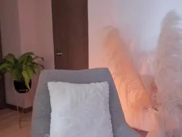 martinasweettt — WET BLOWJOB [100 tokens remaining]  #bigass #latina #lush #deepthroat #milf