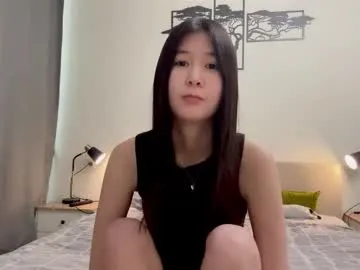 mary_welch — Hi im #new here! Goal: take off top #shy #young #18 #teen [0 tokens remaining]