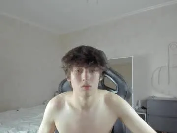 mason_jr — show hard dick [162 tokens left] #young #cum #18 #muscle #bigcock
