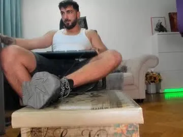 master9four — hi #cashmaster #master #findom #feet #socks #smoke #humiliation #straight #domination [Tip in ascending order from 1 to 100. Next tip needed: 1]