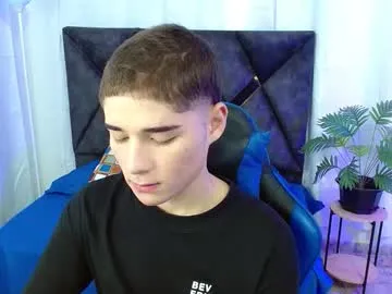 matiii18 — i am new, Goal  Cumshow   #cum #18 #young #bigcock #twink [389 tokens remaining]