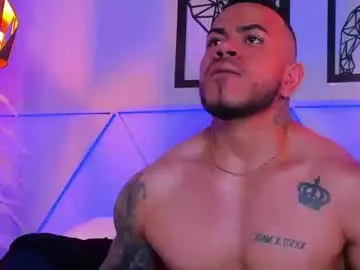 max_sstone — Play cock and cum  [1000 tokens remaining] #muscle #cum #lovense #feet #bigass