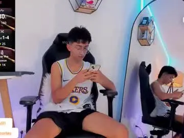 maxx_cortes — SHOW YOUR BIG COCK MAX [100 tokens left] #bigcock #cum #lovense #twink #18