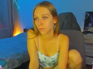 mdaluna — GOAL: Hey. Welcome in our room, just chilllipstik kiss [69 tokens remaining] PVT open. Tip for shexy things #18 #bdsm #feet #pvt #hairy