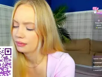 melanie_ryer — hi LOOOVEEE [19 tokens left] Hello everyone, my name is Melanie!Thanks for the 13,000 subscribers, I love you very much! #shy #new #blonde #18 #feet