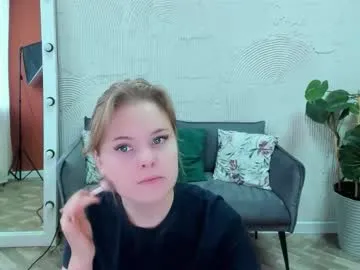 melissa_199 — Melissa_199's room #new #cute #nonude #shy #18