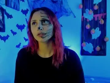 melissa_noir — Melissa_noir's room (red days) #latina #halloween #smalltits
