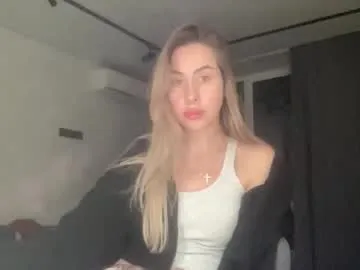 melodie_sweet — GOAL: Dance [259 tokens remaining] Welcome to my room! #younge #shy #18 #skinny #new
