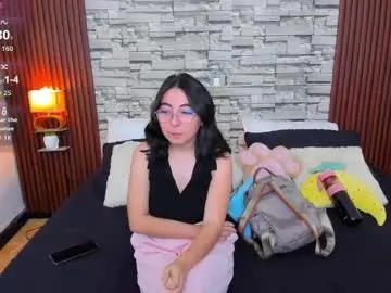 melody_velvet — GOAL: Pm [2 tokens remaining] Welcome to my room! #feet #Youbg #Glasses #lovense #new