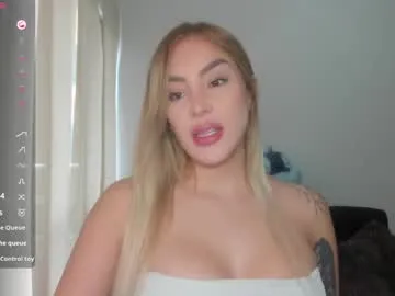 mi_suk1 — Lovense: Interactive Toy that vibrates with your Tips - Multi-Goal :  Ride Dildo  #bigass #latina #bigboobs #lovense #skinny