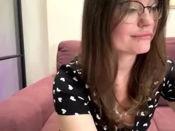 mia_shine_bright — I'm Mia here!  GOAL:  Sexually put on stockings #lovense #shy #new #bigboobs #stockings [548 tokens remaining]