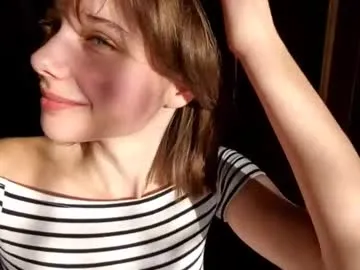 micasulejmanovski — Goal: Show my outfit  - My name is Luna and I'm #18 year old and i am #shy #new #young girl with #skinny figure and it's my first day here [0 tokens remaining]