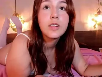 miiss_emmy — GOAL: Dance sexy [35 tokens remaining] Welcome to Emmyland #squirt #lovense #latina #teen #braces