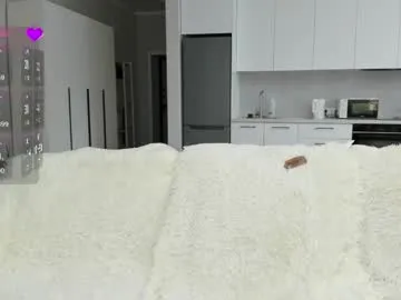 mila_killa — played with pussy through panties #new #shy #skinny #teen #cute #18 [99 tokens remaining]