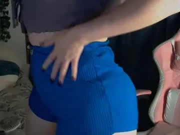 millapoolys — For start my sexy dance~ :3 #curvy #tease #bigass #smalltits #feet [5 tokens remaining]