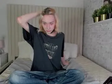 milophelps — GOAL: Remove the T -shirt and play with nipples [99 tokens remaining] Hello my sweet cats #bigcock #twink #young #femboy #feet
