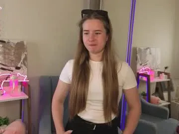 minchalla — Welcome! I am Milly! it's my day five! Be polite! // GOAL: Tease you with my neck (i'll show you where to kiss me) [23 tokens left] #new #teen #18 #young #shy