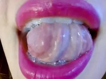 miss_evoleth2 — GOAL: deepthroat [267 tokens remaining] Welcome to My Room, let's have fun !!! #blowjob #daddy #deepthroat #saliva #bigass