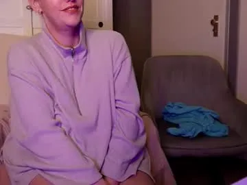missfatty94 — 10 min lovense control king tipper [2370 tokens left] #dutch #lovense #bbw #curvy #new