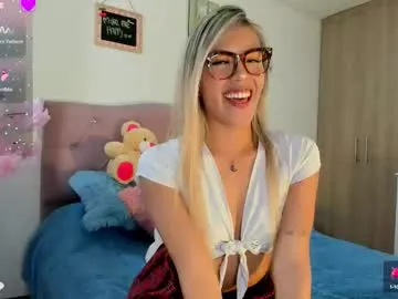 misssofiia_7 — Welcome to my room! - Goal: Sexy dance  [333 tokens left]  #fuckmachine #daddysgirl #cute #squirt #new