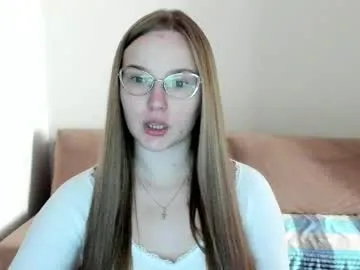 miya_mimi — Glad to see you! Let's have a nice time together #cute #shy #natural #glasses #pvt