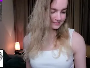 moonperedz — Goal: Did you miss touching my butt? #teen #new #shy #bigboobs #18