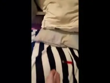 mrstrongdicky — 10 sec. fast stroke [5 tokens left] #cum #masturbation #smallcook #feet #solo