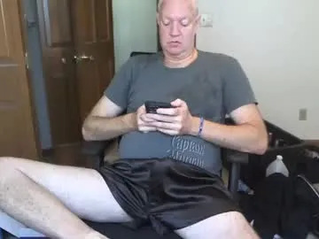 nakedilmale — HELLO FROM ILLINOIS! 25 for flash of choice. 50 for item of choice removed for 5 min. 100 tokens will get me 100 percent naked and full disclosure of my real name and phone number for 10 minutes! GOAL