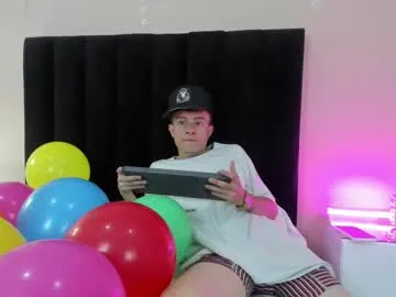 nascary_fox — GOAL: SHOW COCK  [50 tokens remaining] New day and new reasons to be with you   #bigcock #cum #young #twink #dominant