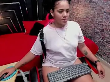nasty_shantal — Play with my boobs+ saliva [67 tokens left] You find the juiciest ass on here! Make me twerk on top of your cock!   #new #daddy #18 #saliva #curvy