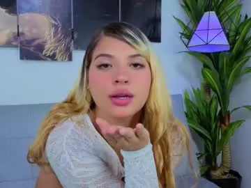 nathasha_ggh — Sexy natasha (we are couple!) - facefuck and finger pussy at goal - #cum #anal #blonde #squirt #creampie [0 tokens remaining]
