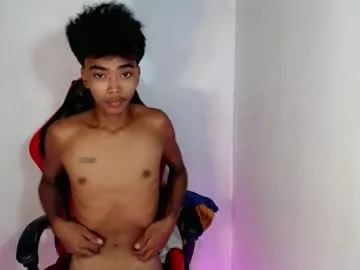 neil_asian69 — im new here please be good to me! #asian #18 #young #bigcock #petite  [998 tokens remaining]