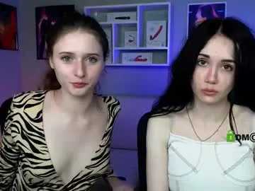 nekky_mouse — GOAL: bit my lips [999 tokens remaining] hello!  feeling exciteeed #18 #pvt #nude #lovense #teen
