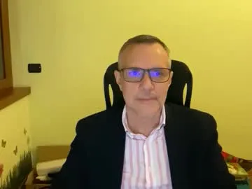 niceshy_71 — Andrew #italian #daddy #mature #daddymen