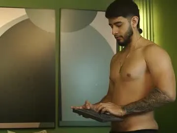 nick_vans — GOAL: shirt off 30 [1000 tokens remaining] Welcome to my room! #young #cum #bigcok #lovense #muscle