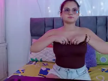 nicol_sweet0 — GOAL: Sexy Dance and spank ass [293 tokens remaining] Welcome to my room! #feet #new #skinny #18 #young