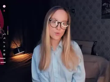 nicolavanderbie — Your little angel here! GOAL: Let's start our party <3 #new #shy #18 #teen #skinny [15 tokens remaining]