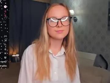 nicolavanderbie — GOAL: check my sexy outfit<3 [15 tokens remaining] Welcome to my room! #new #shy #feet #teen #skinny