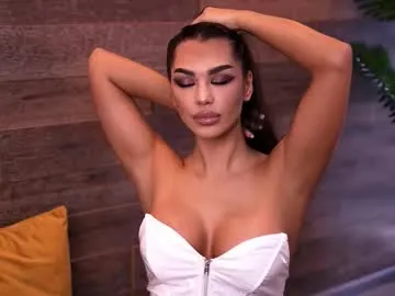 nicoledevin — boobies out make me put some saliva  - Goal: cum session #1 [330 tokens left] #new #boobies #ass #hot #finger